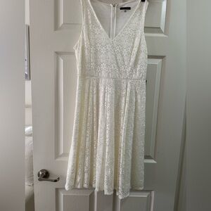 Tommy Hilfiger V-Neck White Lace Dress NWT Size 8